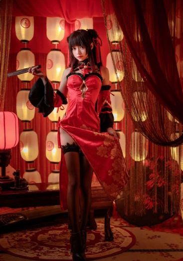 漂亮女警察被强扒衣服_DVD在线手机播放